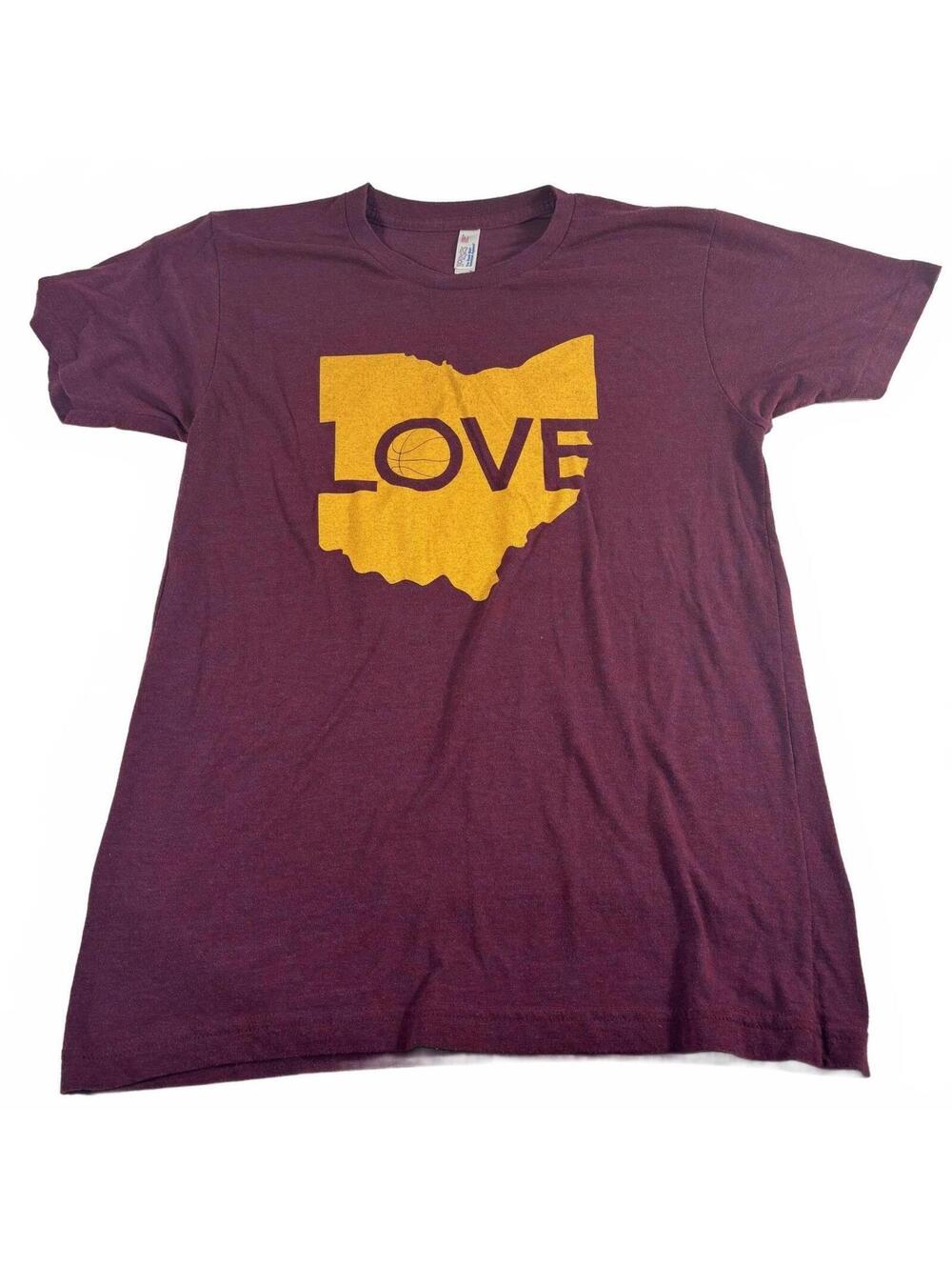 Cleveland Clothing Co. Cavs "LOVE" Maroon Basketball T-Shirt Size M